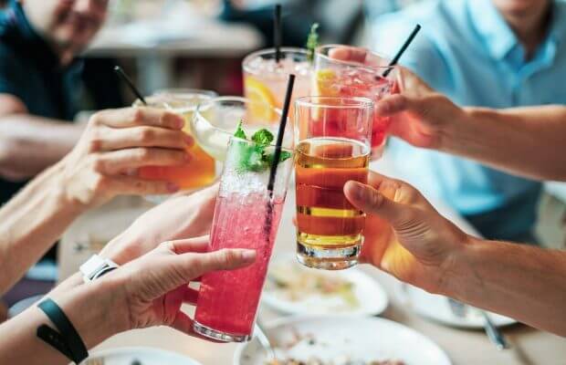Mobile Bar Hire Warwickshire Glasses cheers